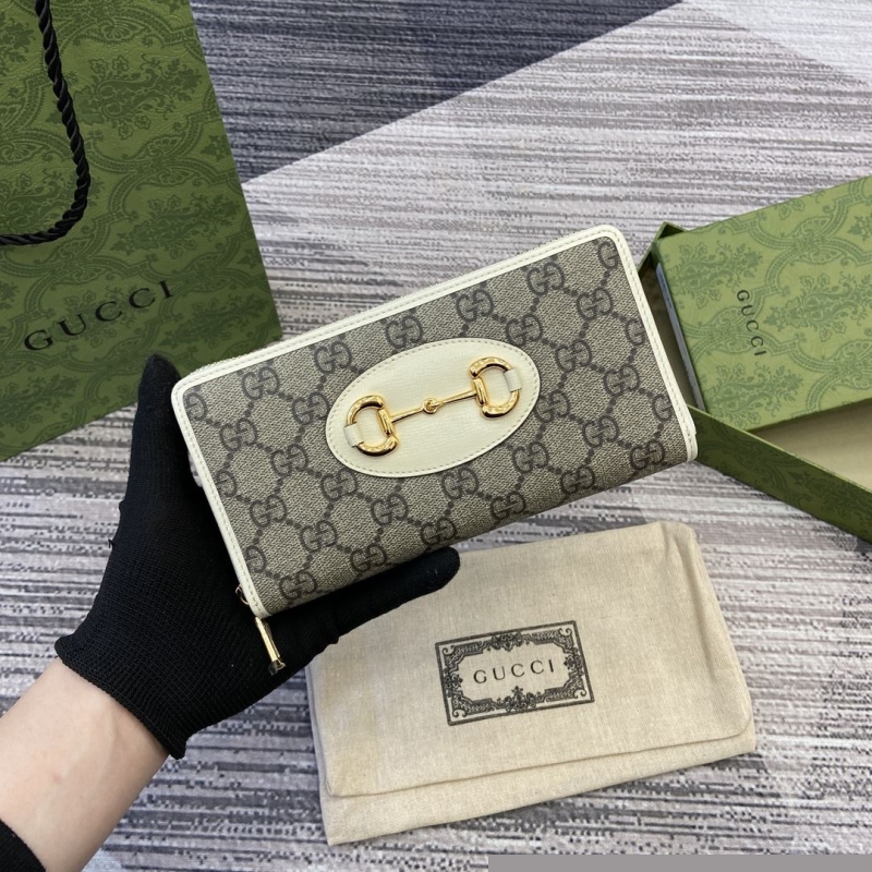 G*u*i wallets & purse